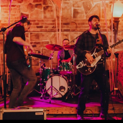 The Overthinkers performing at Katie O'Brien's - Newcastle