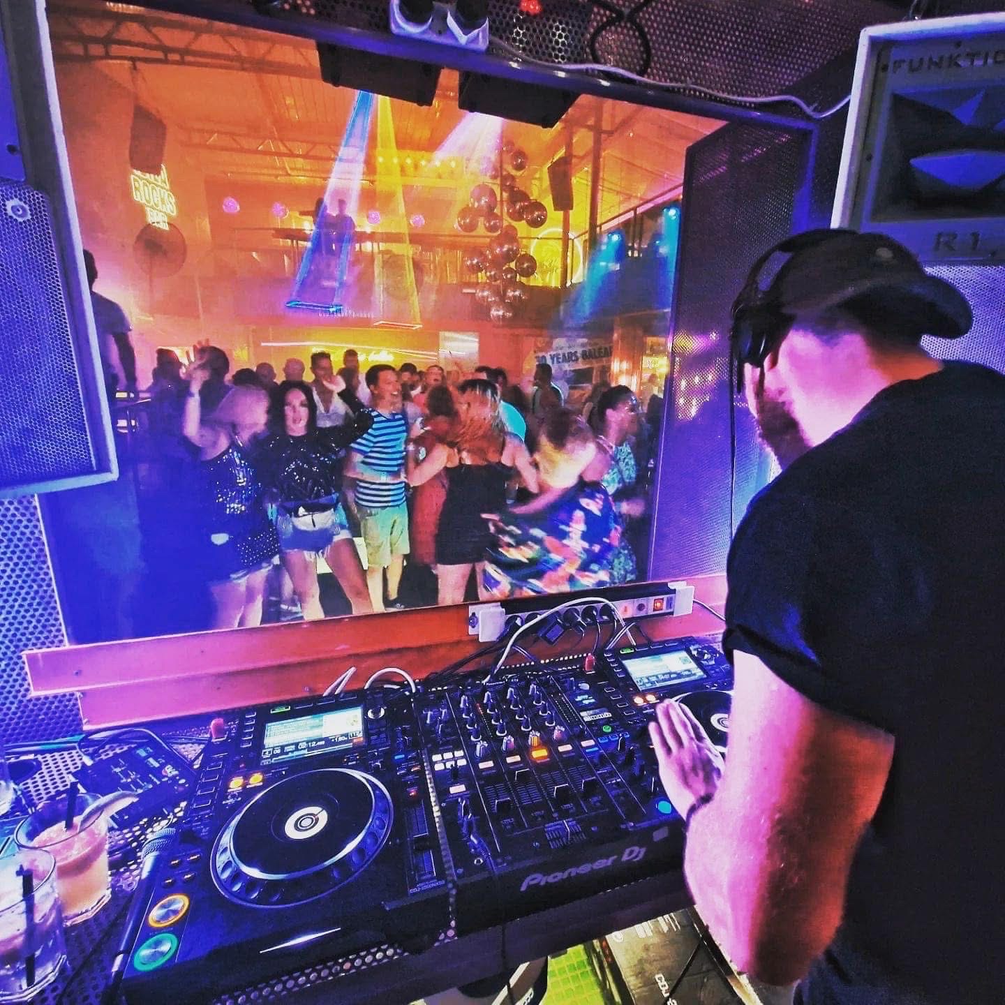 Hardwired event photo