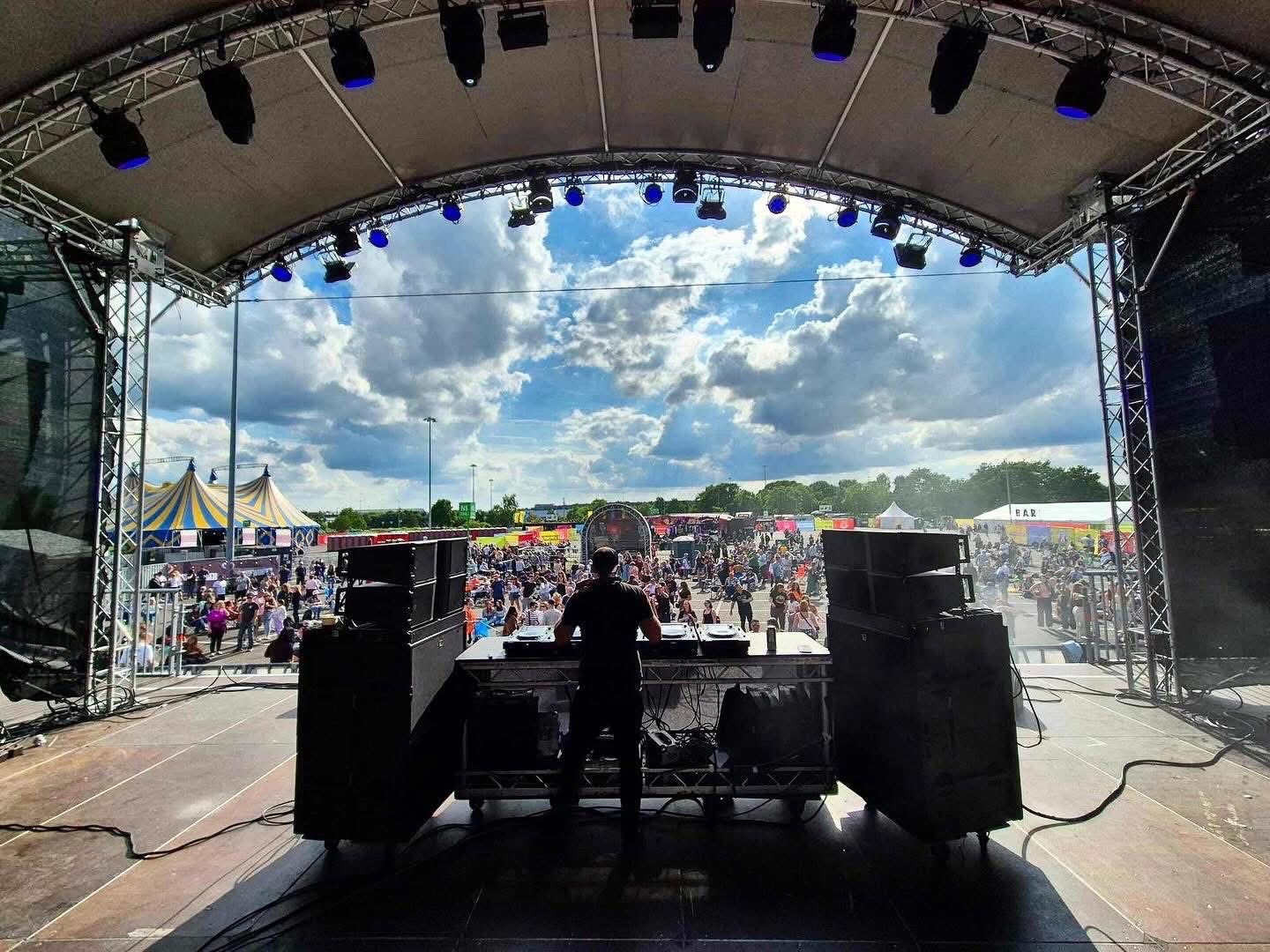 Hardwired event photo