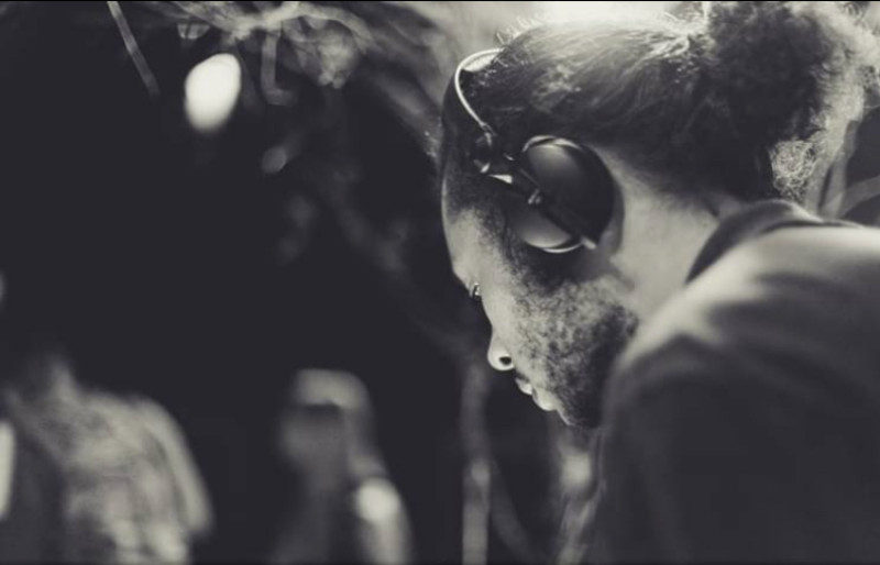 DJ - Studio IV